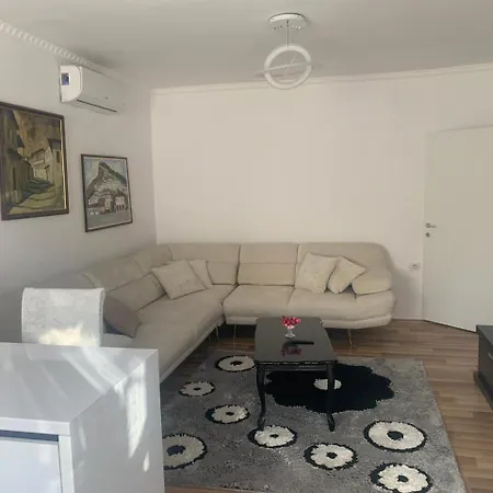Flat In Berat'S Center Apartment Exterior photo
