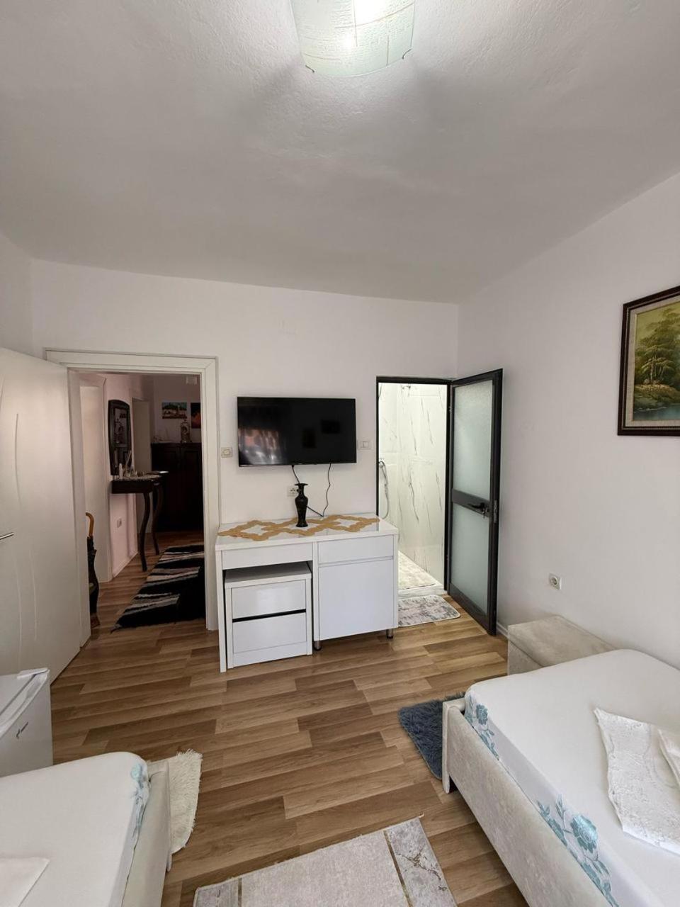 Homestay Flat In Berat's Center